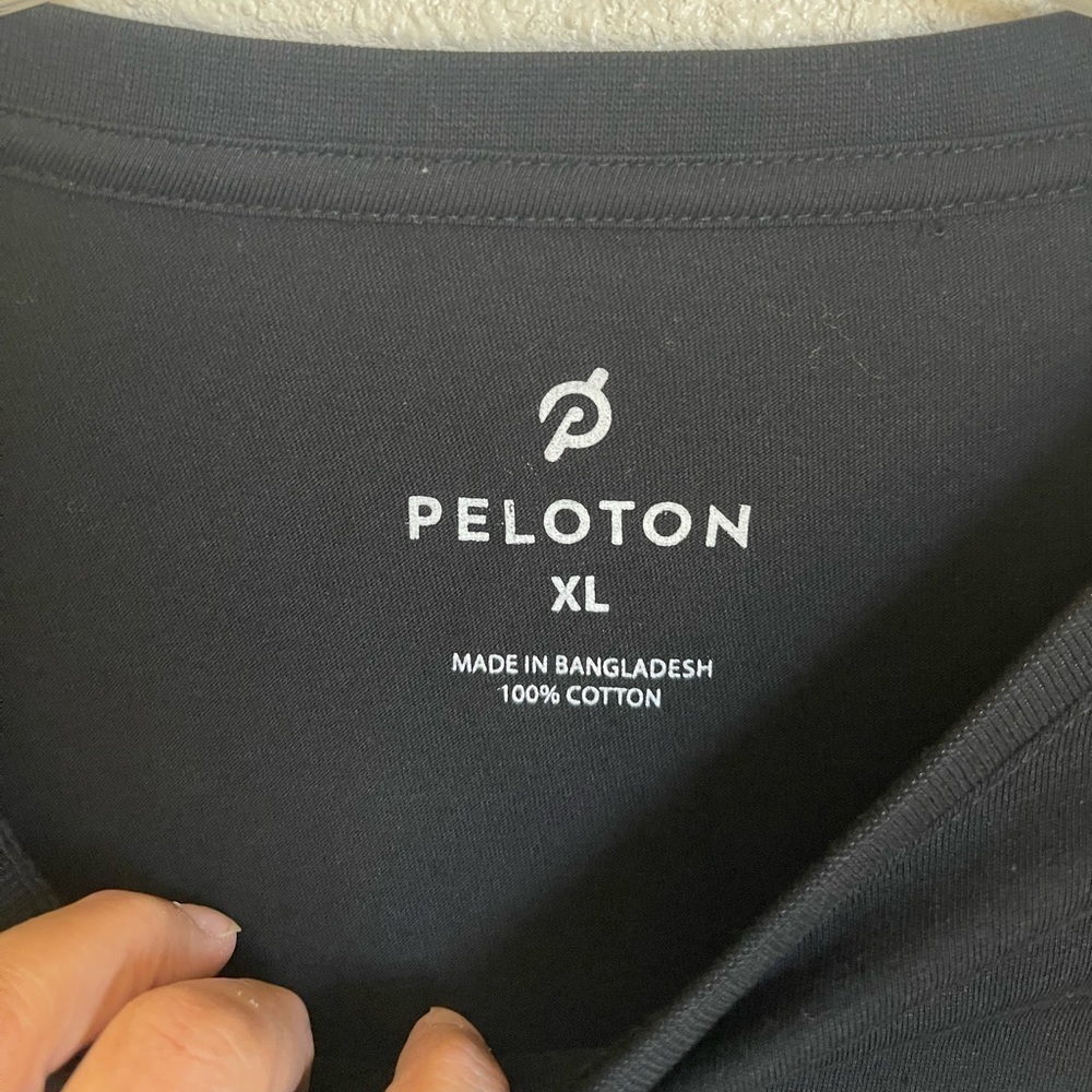 Peloton Century 100 Workout T-shirt. Size XL EUC - Picture 5 of 7